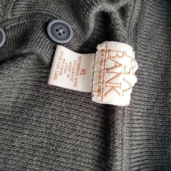 Jos. A Banks XL Olive Green Button Sweater - Picture 3 of 4